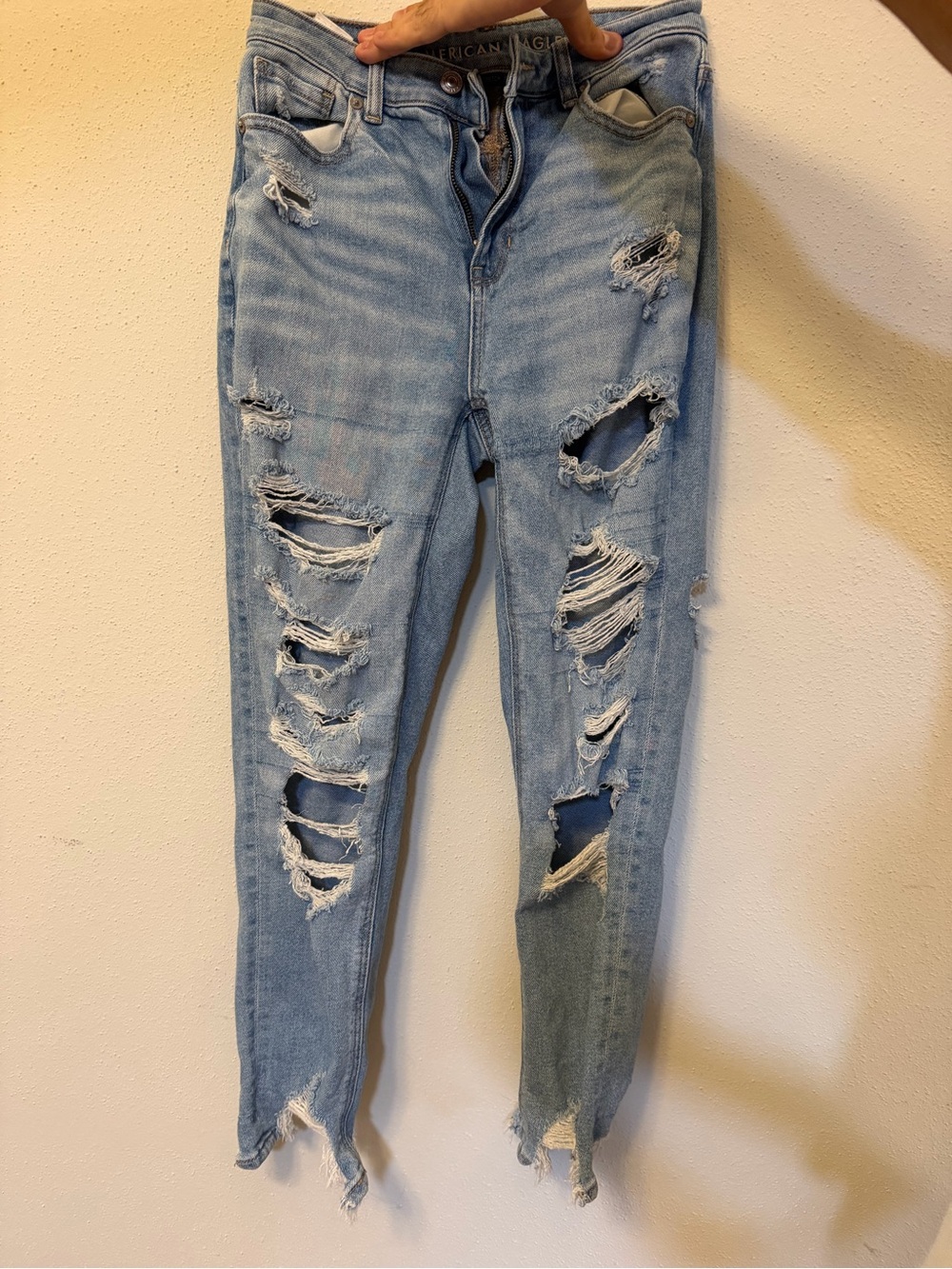 American Eagle Outfitters Light Blue Distressed Skinny Jeans